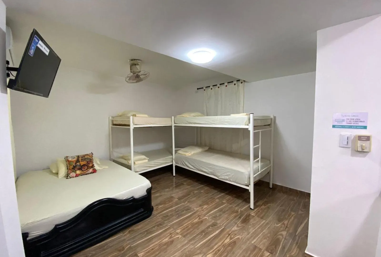 Homestay Habitaciones Y Aptos Isabella Santa Marta
