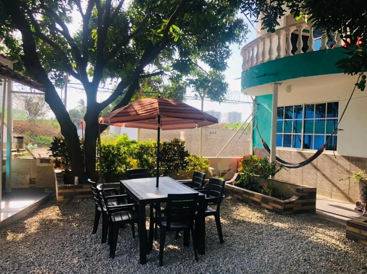Habitaciones Y Aptos Isabella Santa Marta  Santa Marta (Magdalena)